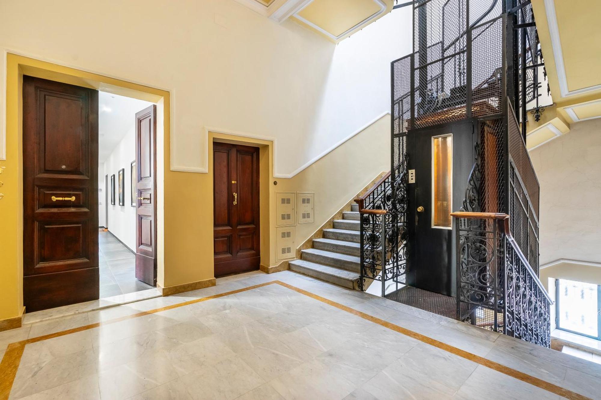 San Marco White Appartamento Luxury Con Garage Su Richiesta Florence Exterior photo