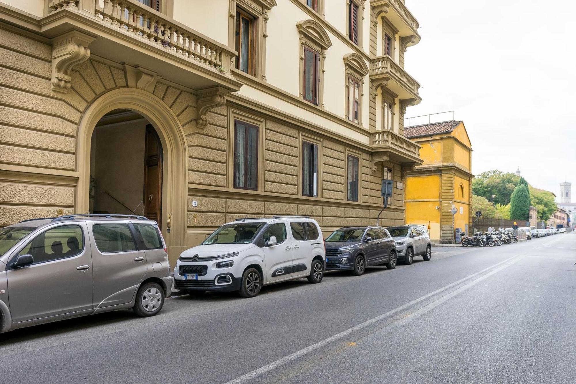 San Marco White Appartamento Luxury Con Garage Su Richiesta Florence Exterior photo