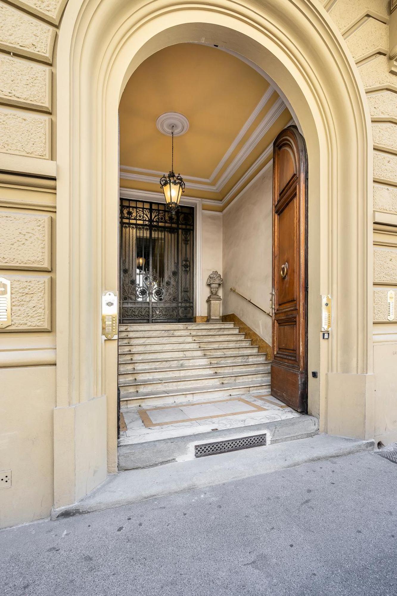 San Marco White Appartamento Luxury Con Garage Su Richiesta Florence Exterior photo